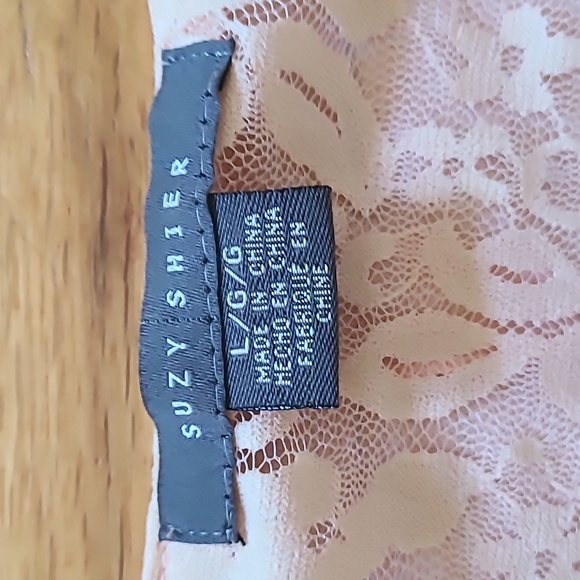 Light Pink Blouse - Picture 2 of 3